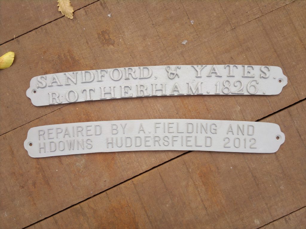 Original Sandford & Yates 1826 maker's plaque and 2012 bridge restoration plaque